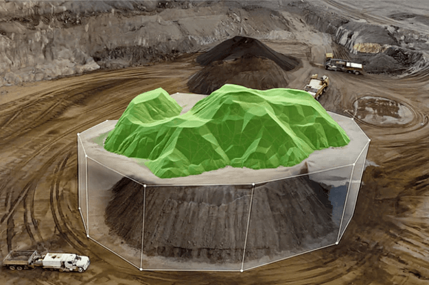 Maillage 3D triangulé sur un stockpile minier — mesure de cubature par drone
