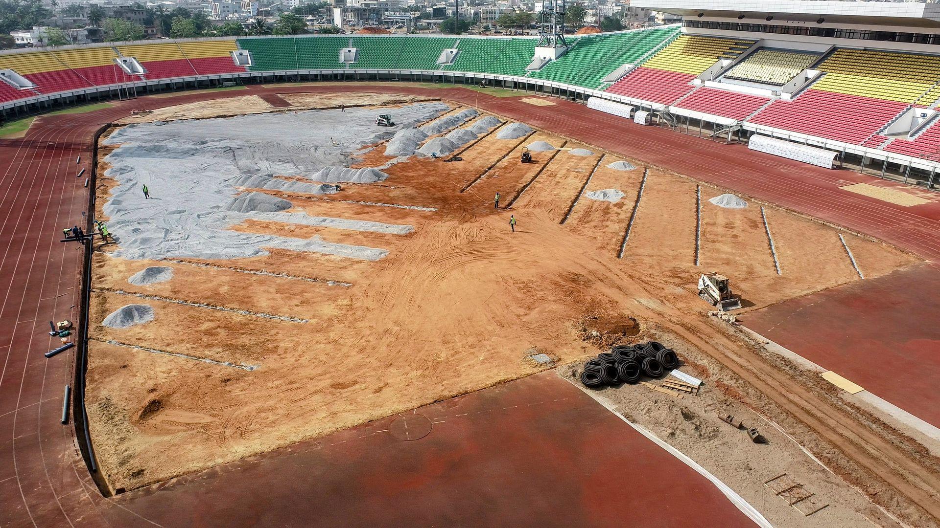 Vue drone du chantier de rnovation du stade de Cotonou